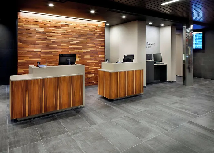 Courtyard By Marriott Houston Intercontinental Airport